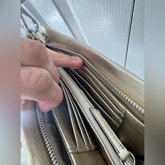 Champagne Gold Genuine Leather Bag RFID Protective Quiet Luxury - Picture 4 of 8